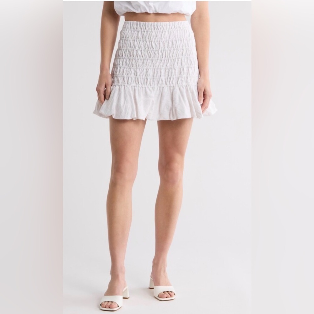 Leith White Ruffle Tiered Mini Skirt Size Large NWT